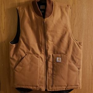 Never worn insulated carhartt vest